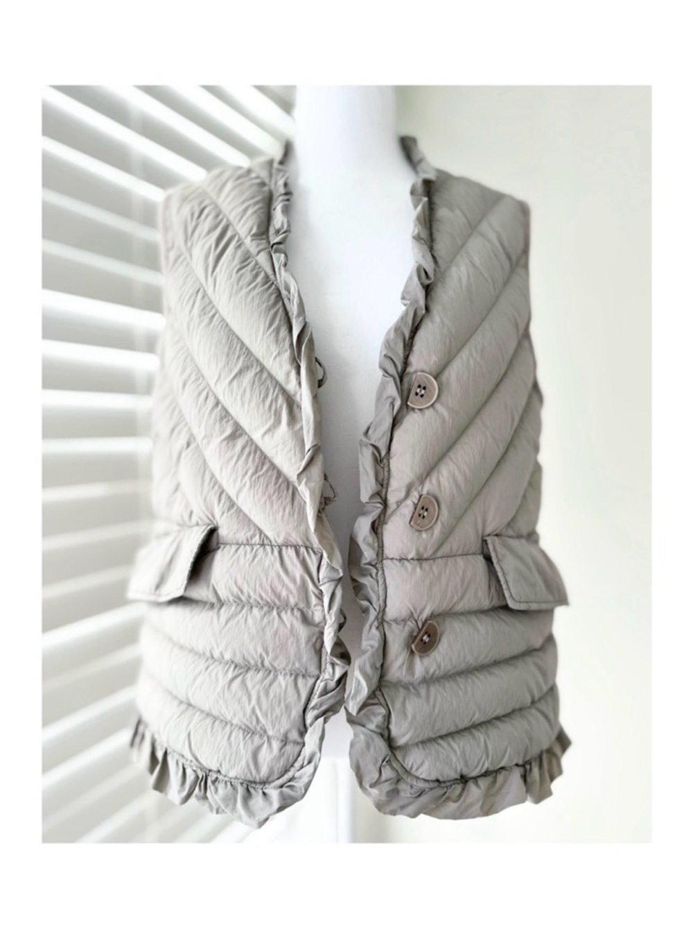 Quilted Ruffle-Trim Vest - Light Taupe